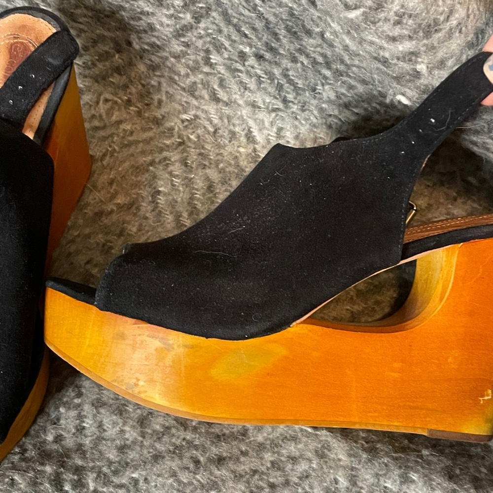 Heeled Clogs - Picture 5 of 5